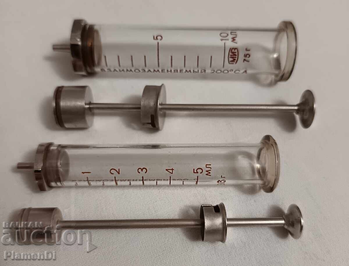 Lot of 2 glass syringes with price € 8.00 | 15.65 BGN