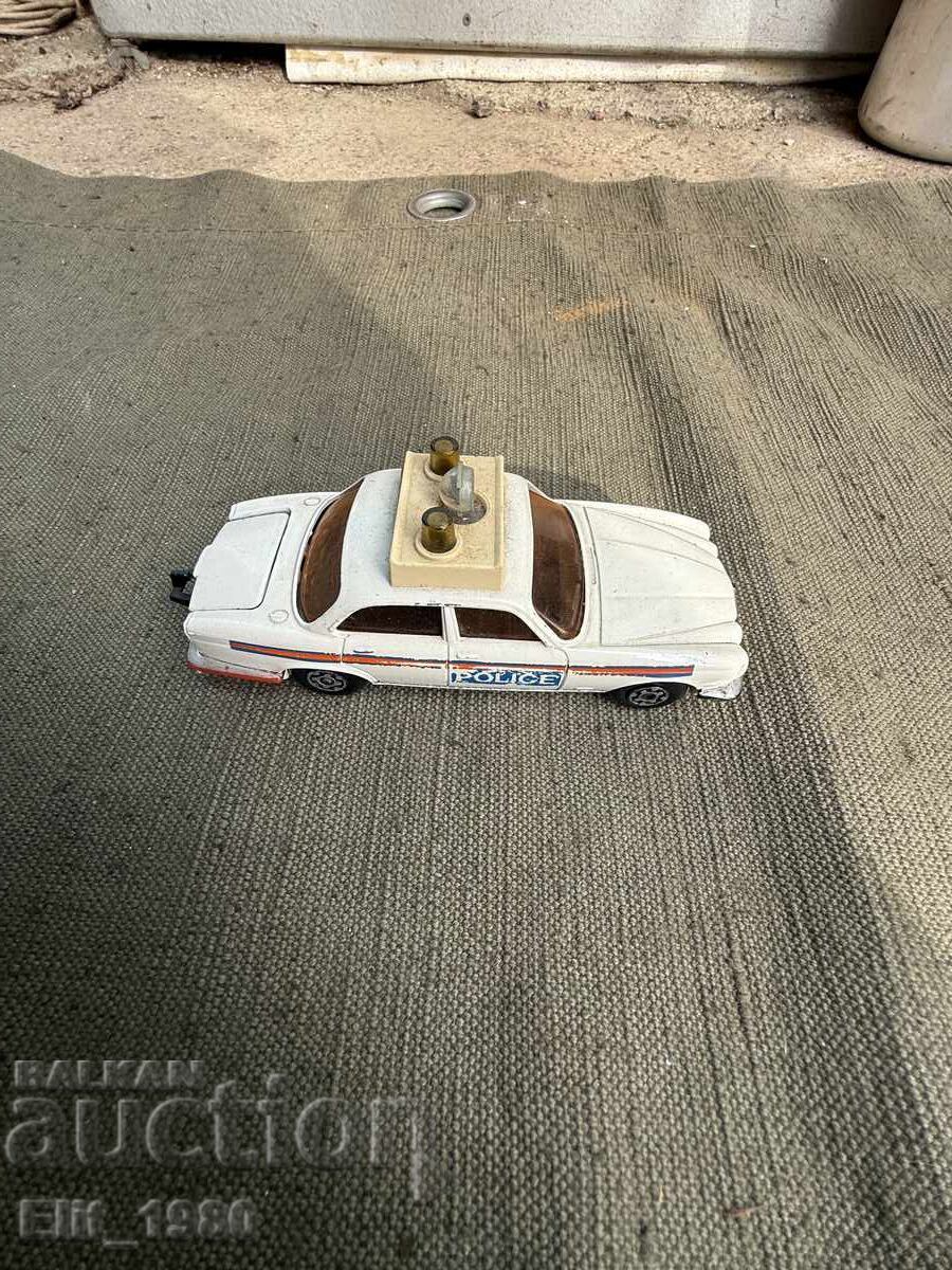 Δημοπρασία Jaguar αστυνομίας