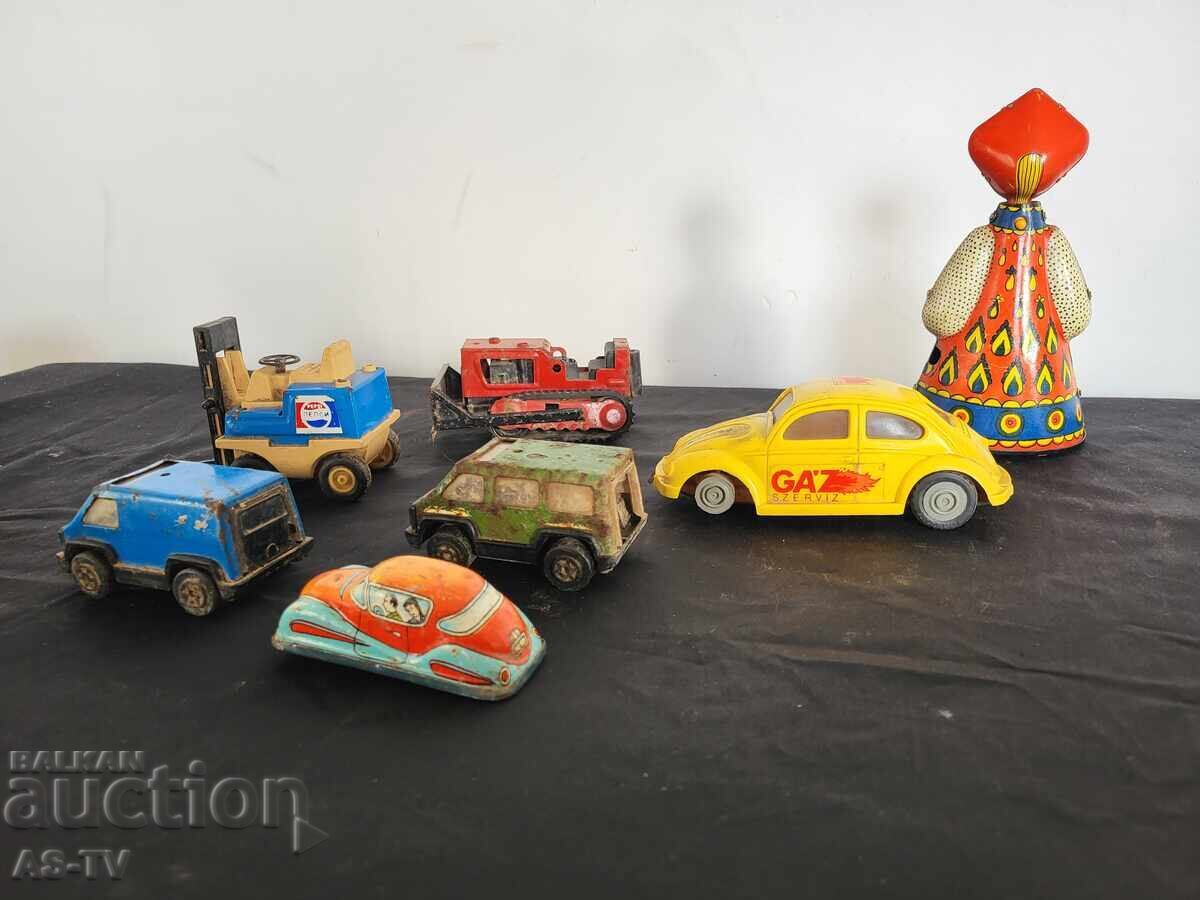 Auction  Lots of toys