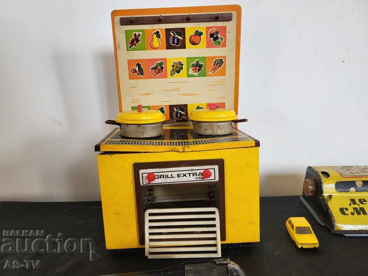 O mulțime de jucării - 6