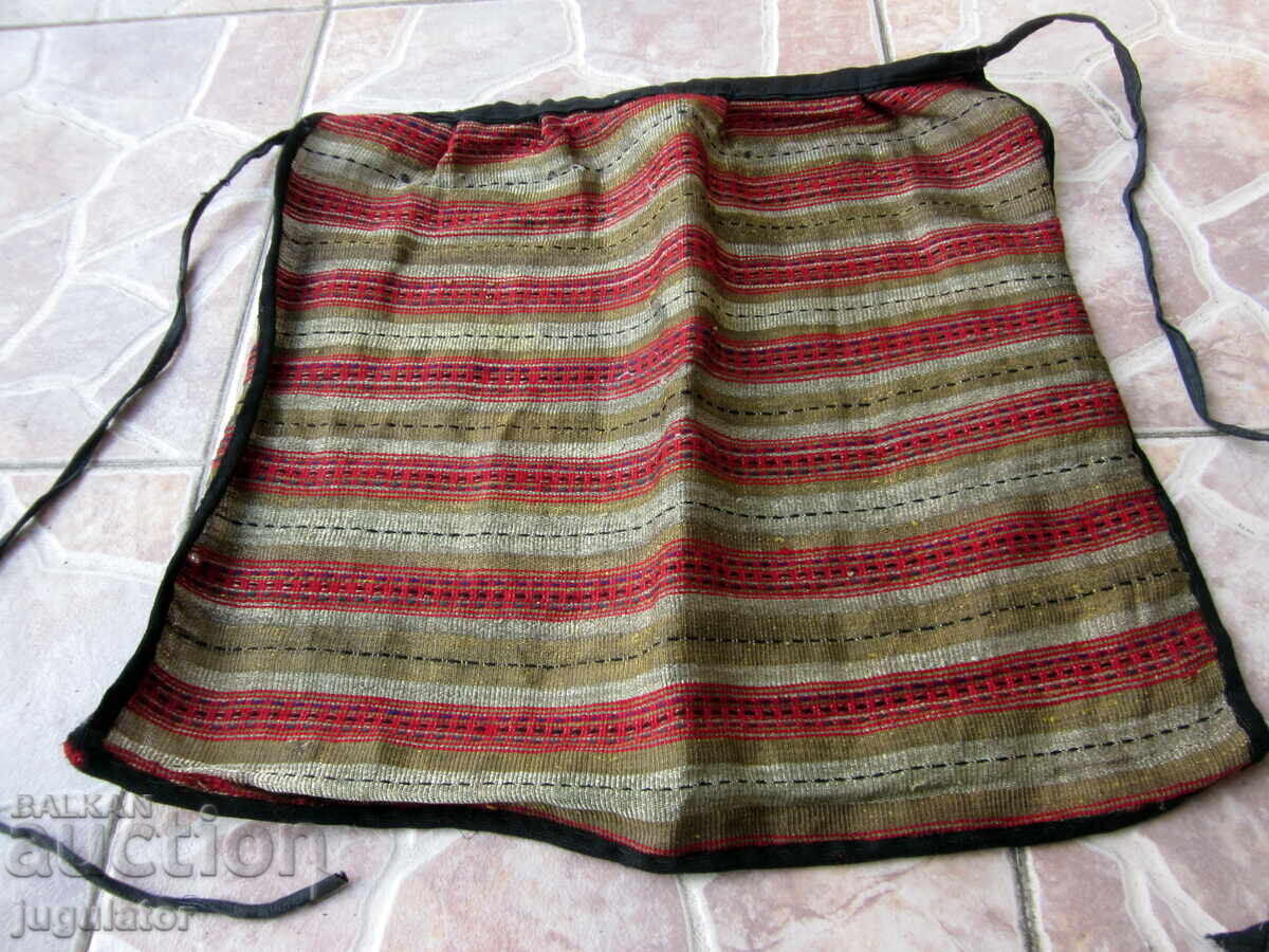 Fustă festivă țesută cu fir metalic din regiunea Kjustendil, Bulgaria, pentru costum popular cu preț € 250.00 | 488.96 BGN