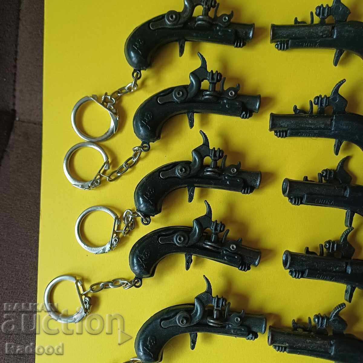 Ретро пистолети от 90-те с цена € 0.01 | 0.02 лв.