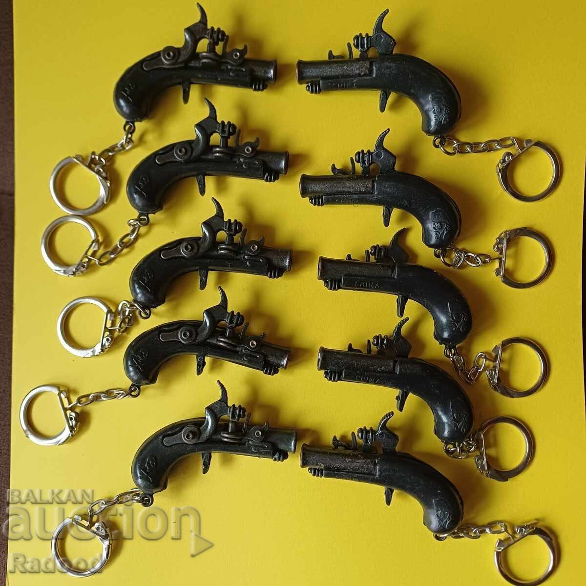 Ретро пистолети от 90-те