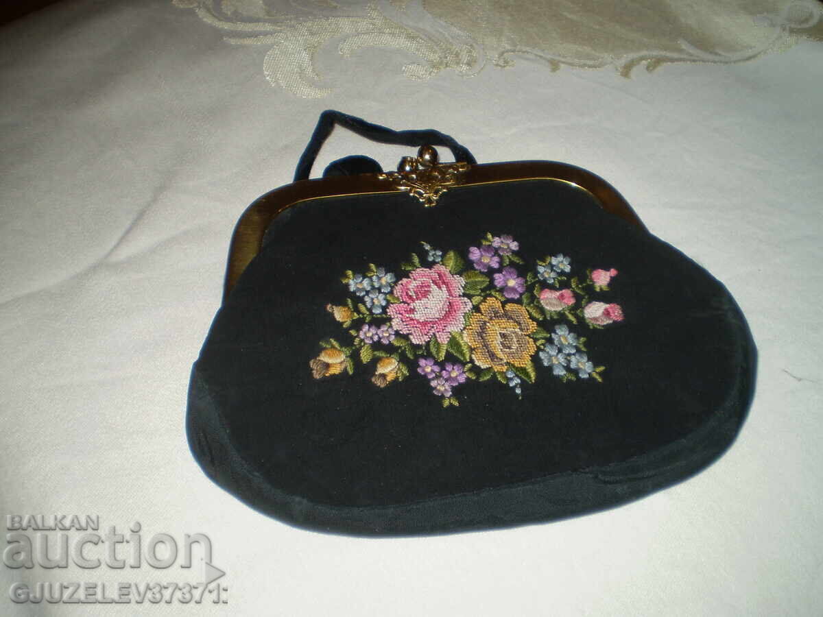 Αντίκα χειροποίητη, χειροκέντητη, μικρή μαύρη τσάντα - 7