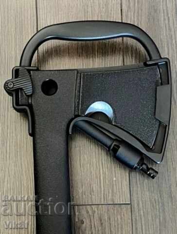 Livrarea Topor turistic multifuncțional 5 în 1 Livrarea Topor turistic multifuncțional 5 în 1