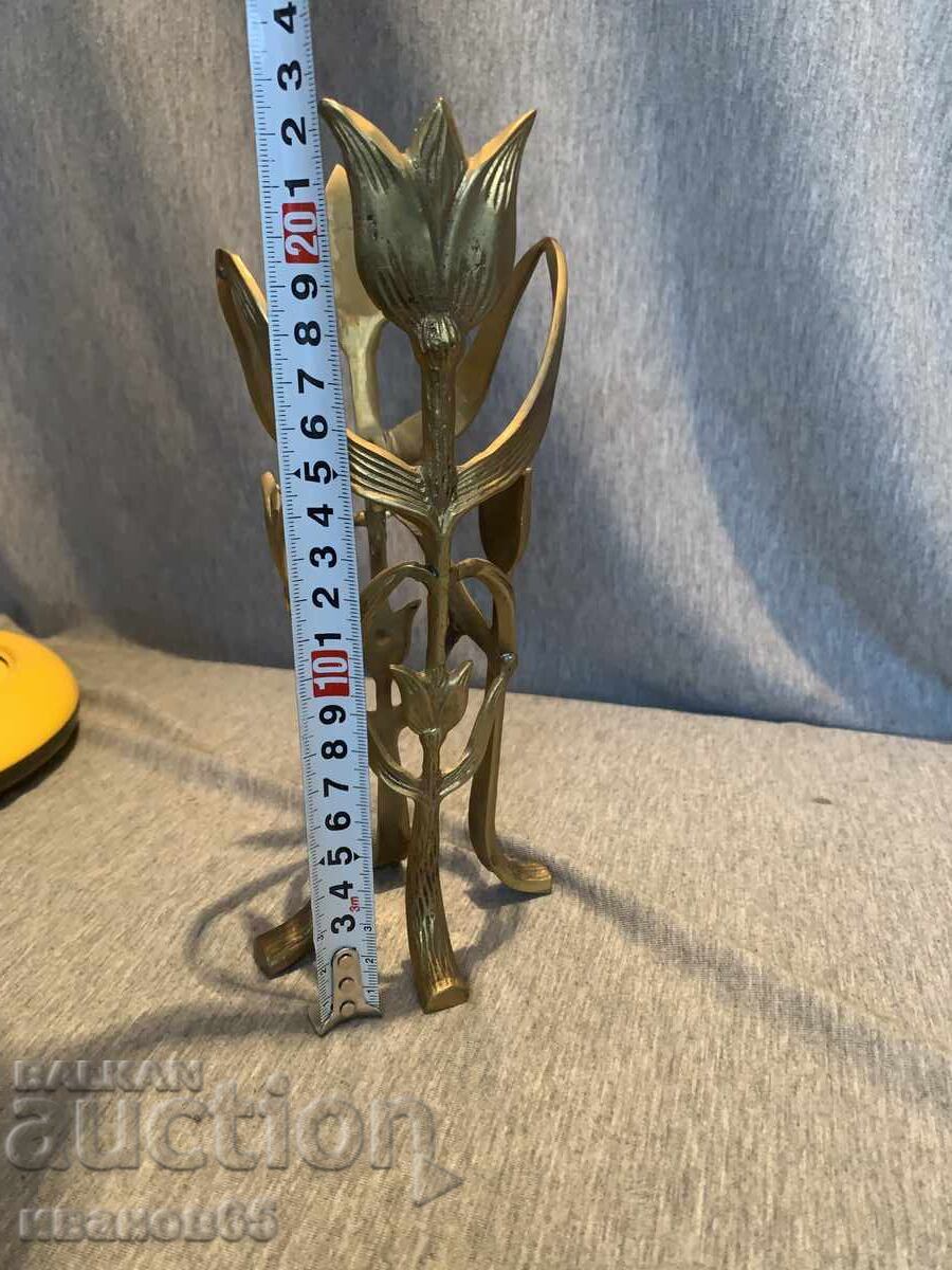 Licitație Figurină de bronz vas