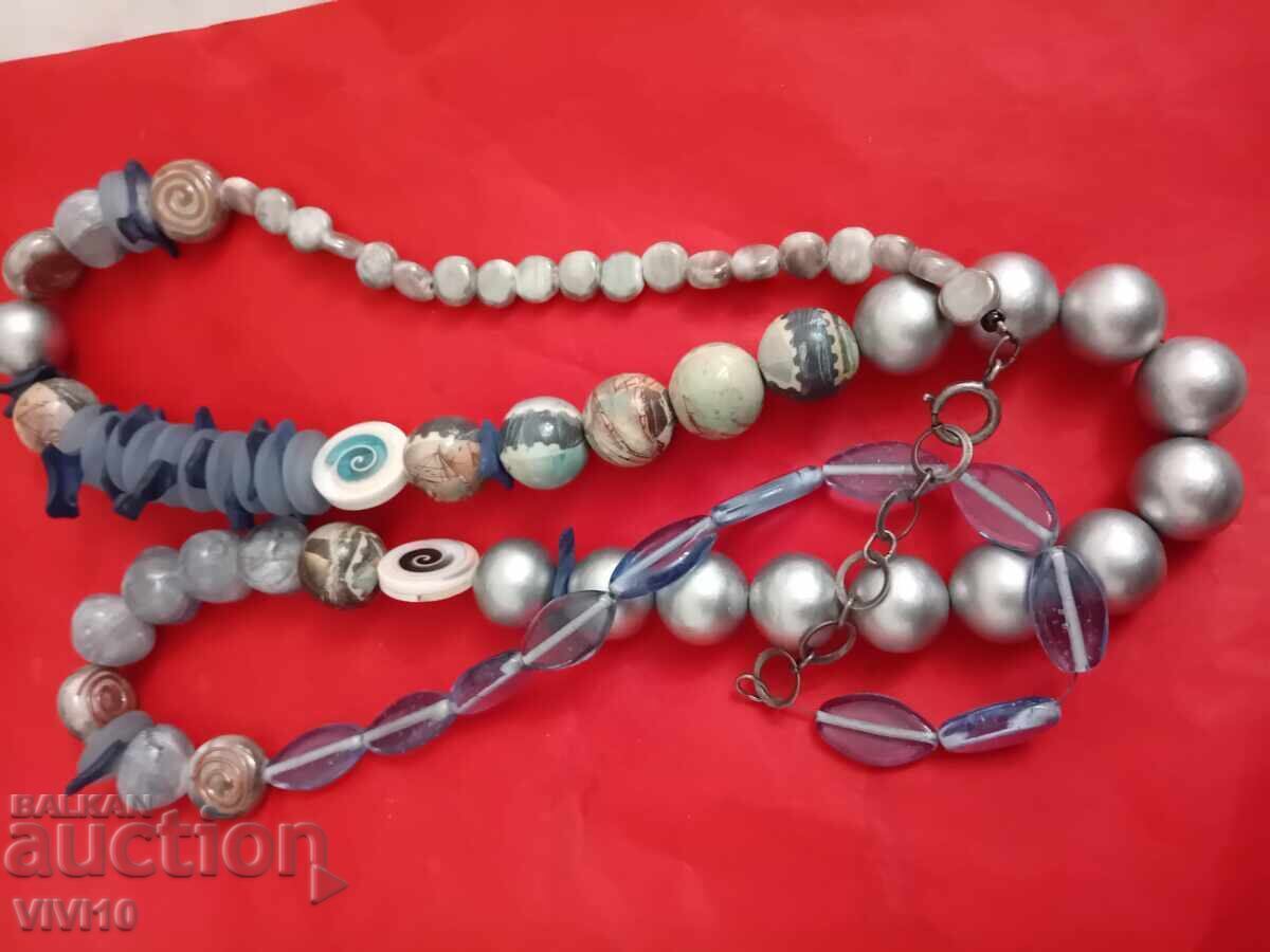 Colier vechi, de designer cu preț € 15.00 | 29.34 BGN
