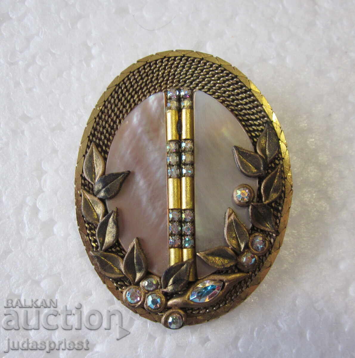 Χειροποίητη Γερμανική γυναικεία επιχρυσωμένη καρφίτσα MARENA με τιμή € 70.00 | 136.91 BGN