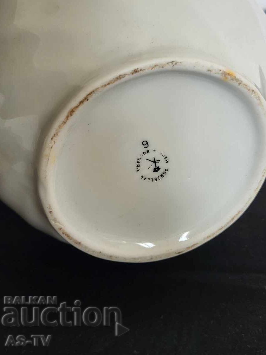 Delivery of Old porcelain teapot