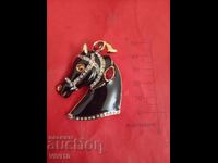 Αντίκα καρφίτσα σμάλτο, πέτρες