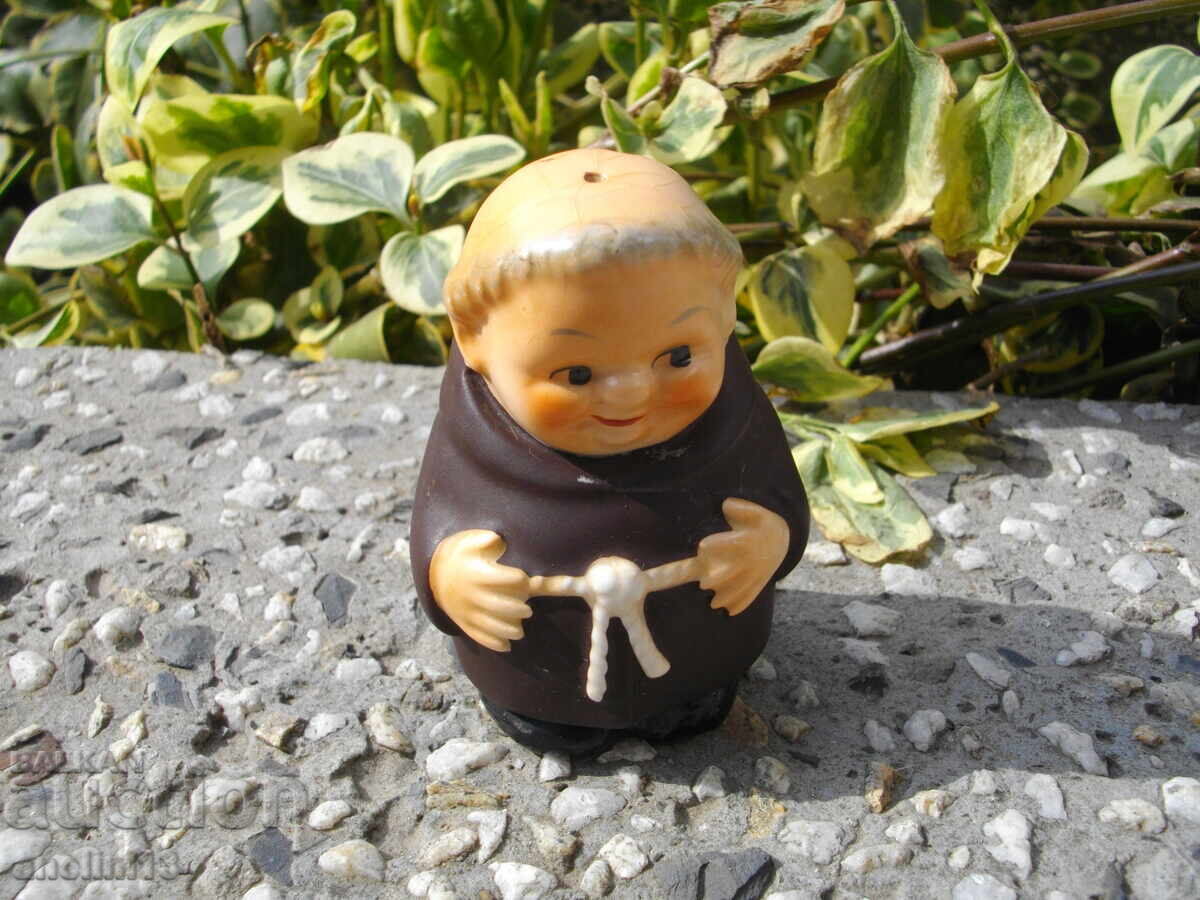 SĂRĂȚOR GOEBEL DIN PORȚELAN VECHI SĂRĂȚOR GOEBEL DIN PORȚELAN VECHI