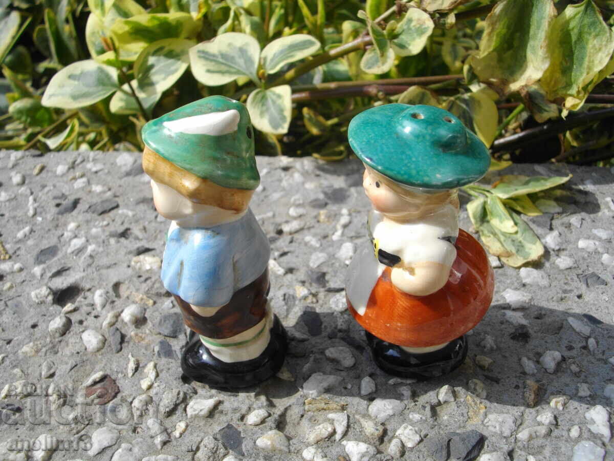 Παλιά πορσελάνινα αλατιέρες με τιμή € 20.00 | 39.12 BGN