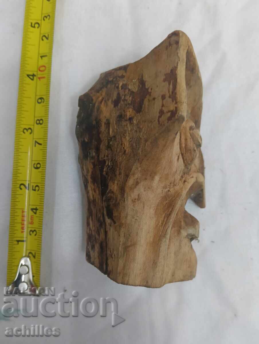 Cap din lemn cu preț € 2.00 | 3.91 BGN