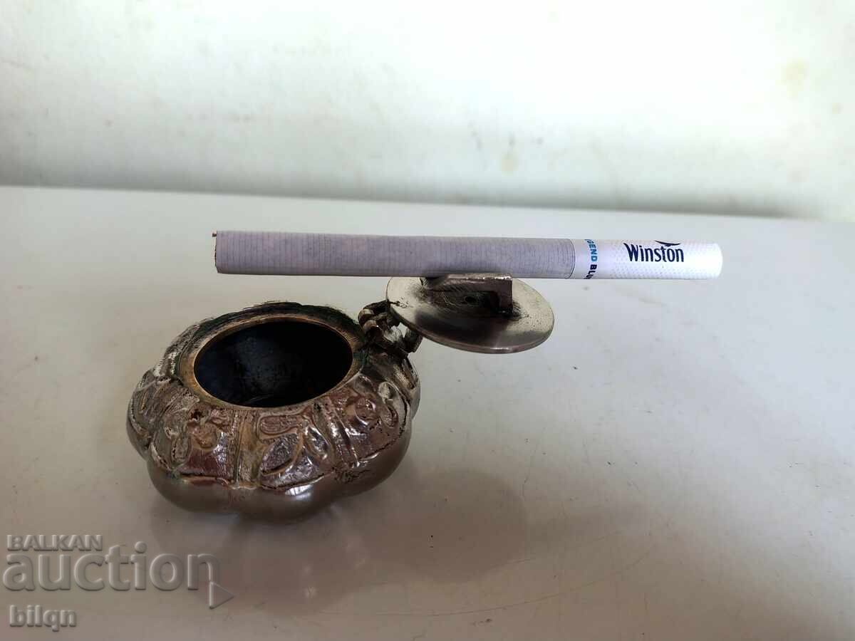 Superbă scrumieră de buzunar veche Superbă scrumieră de buzunar veche