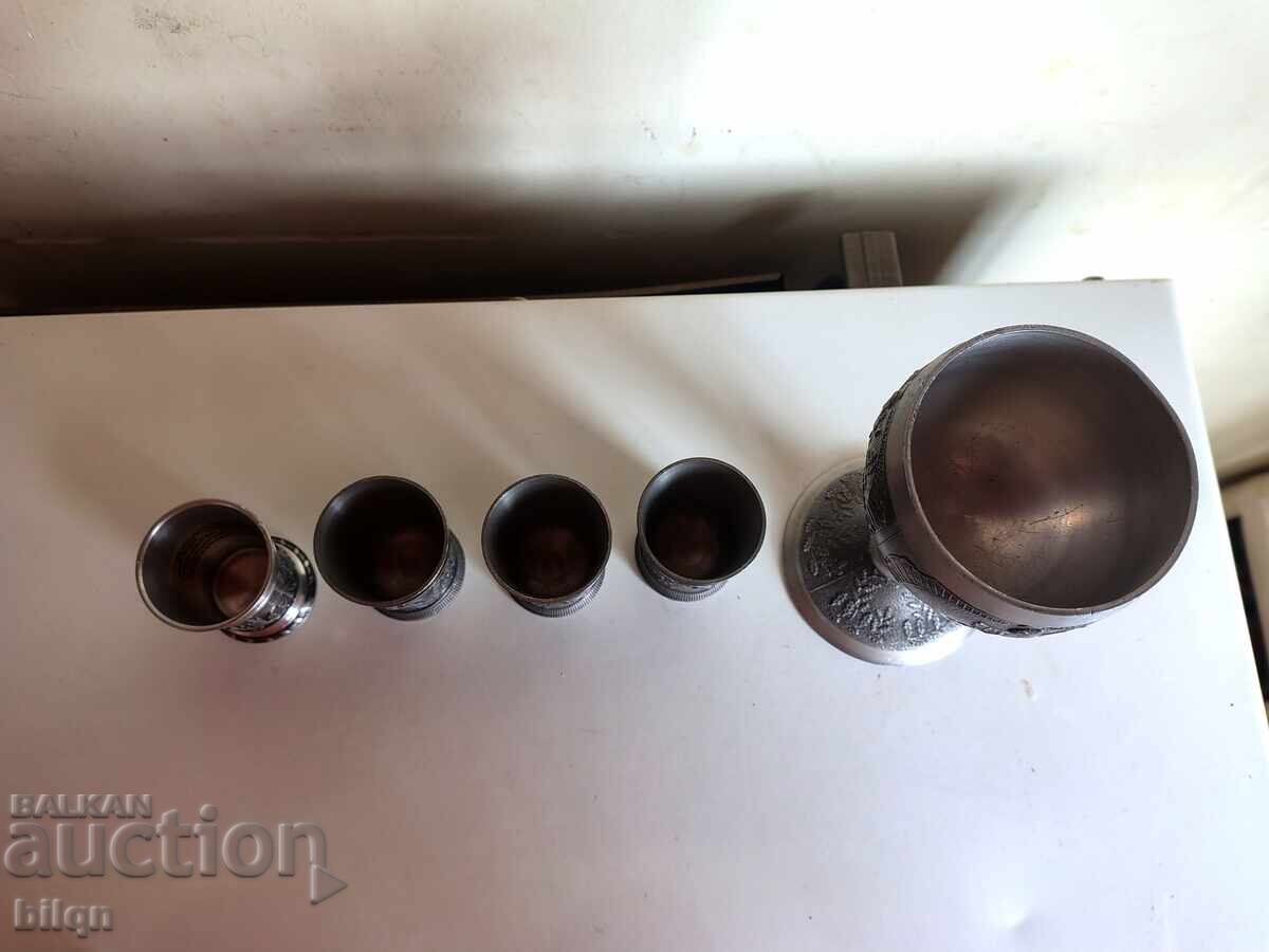 Lot Kolektsionerski Kalaeni Chashi με τιμή € 28.87 | 56.46 BGN Lot Kolektsionerski Kalaeni Chashi με τιμή € 28.87 | 56.46 BGN