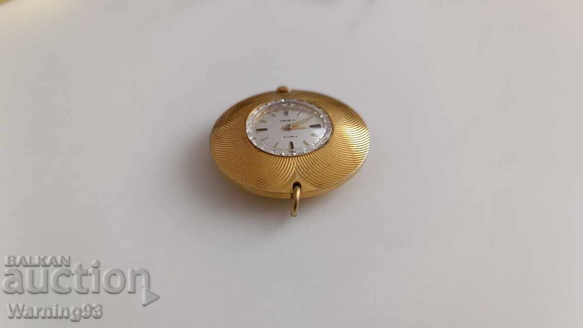 Ceas de damă placat cu aur - colier - CHAIKA - 17 rubine - №2 cu preț € 45.00 | 88.01 BGN
