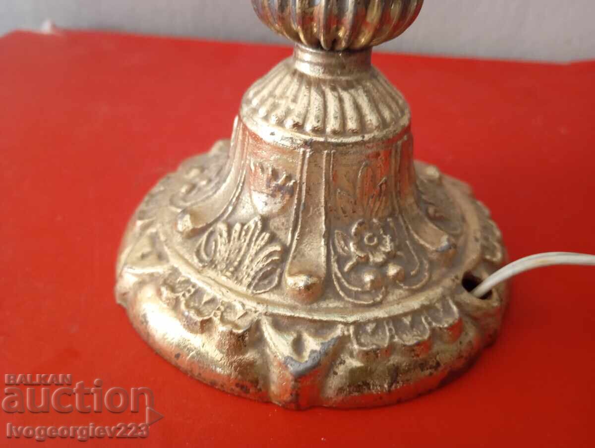 Lampă de masă vintage cu preț € 17.00 | 33.25 BGN