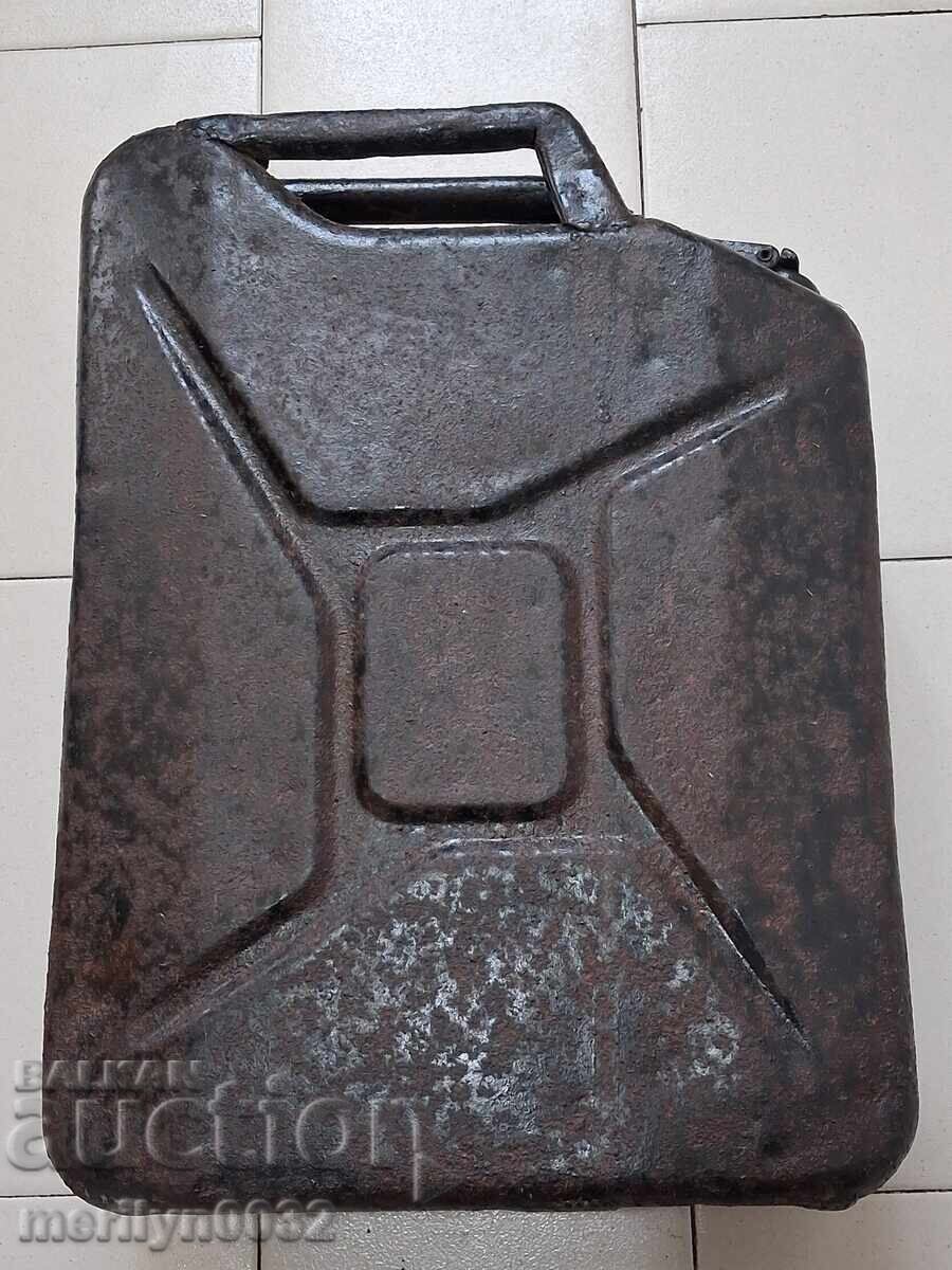 Canistra germană de combustibil 1942 Wehrmacht - 7 Canistra germană de combustibil 1942 Wehrmacht - 7