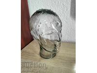 Stara styklena glava , styklen maneken