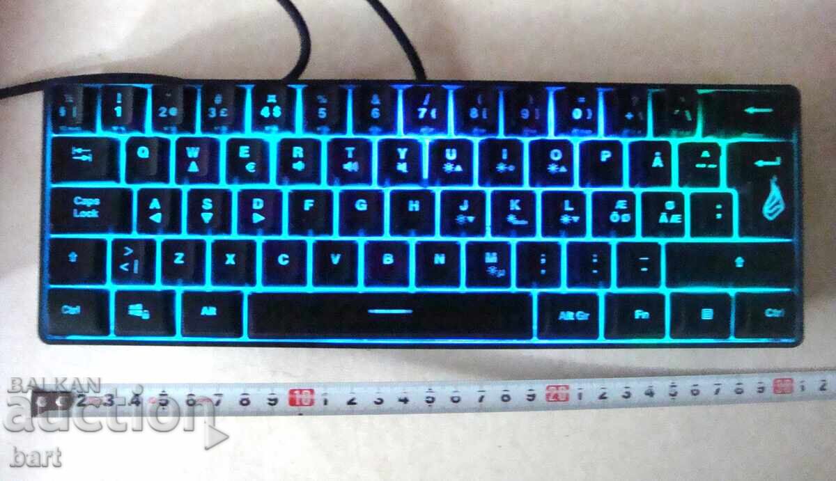 Licitație "Division"-igra și tastatură gaming Licitație "Division"-igra și tastatură gaming