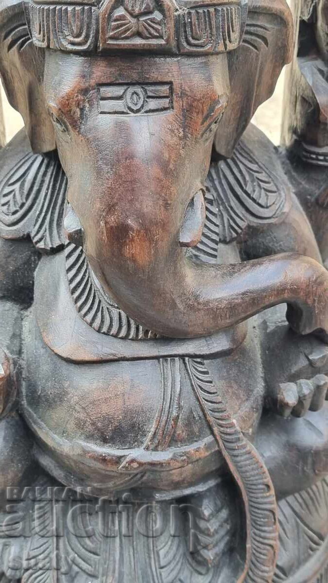 Livrarea Sculptură mare din lemn. Figură