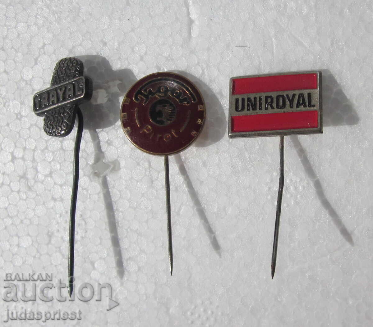 Παρτίδα παλαιών εμβλημάτων ελαστικών αυτοκινήτων TRAYAL TIGAR UNIROYAL Παρτίδα παλαιών εμβλημάτων ελαστικών αυτοκινήτων TRAYAL TIGAR UNIROYAL