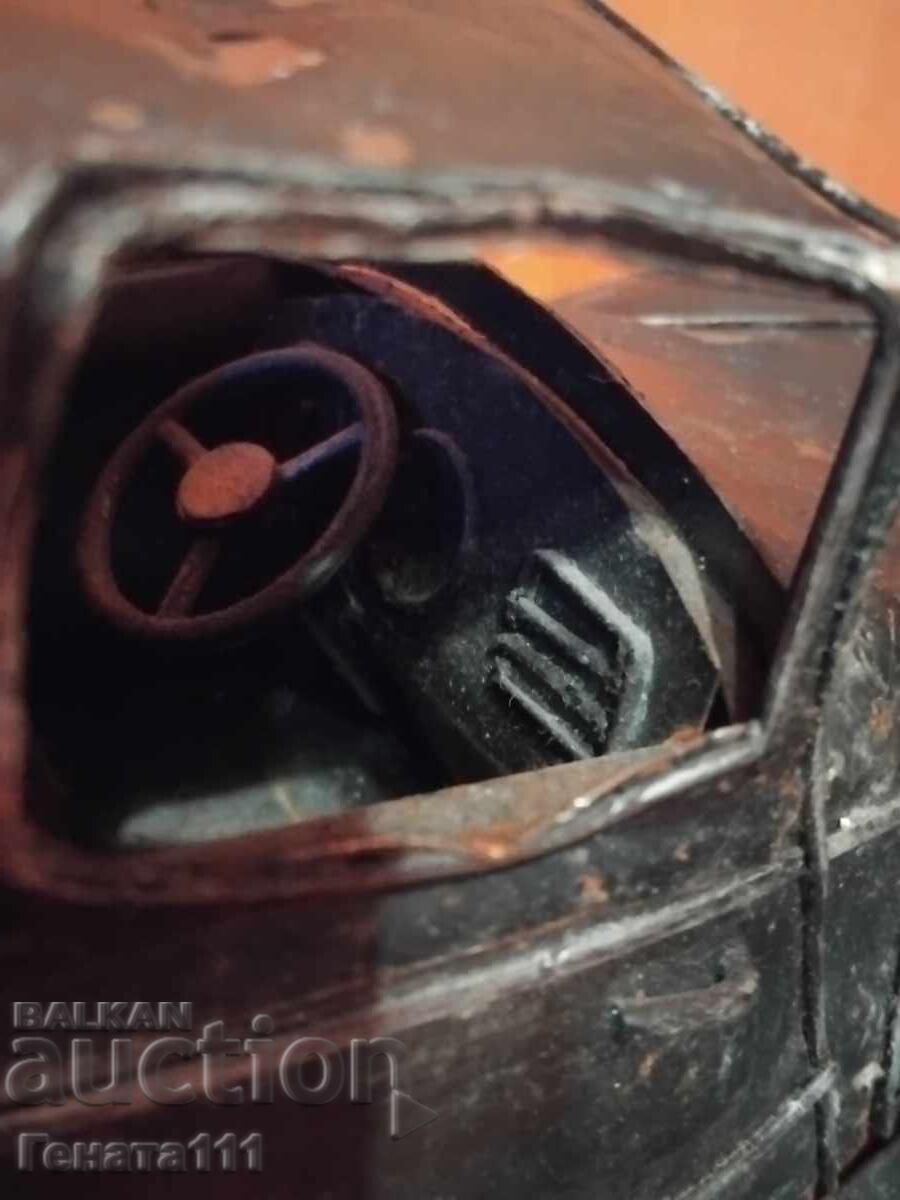 Аукцион Стара метална количка мерцедес Аукцион Стара метална количка мерцедес