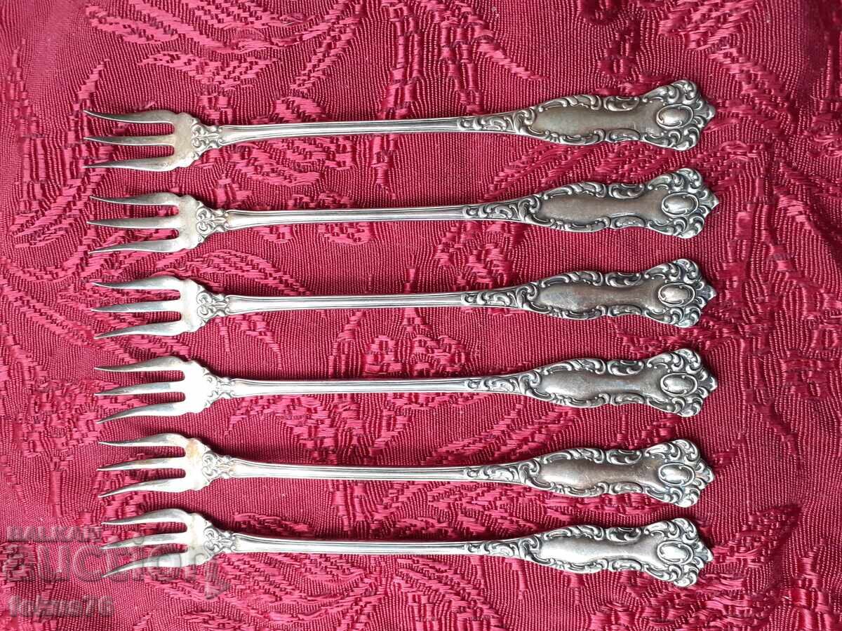 Стари антикварни посребрени вилички W.F. Rogers около 1890 г с цена € 85.00 | 166.25 лв.