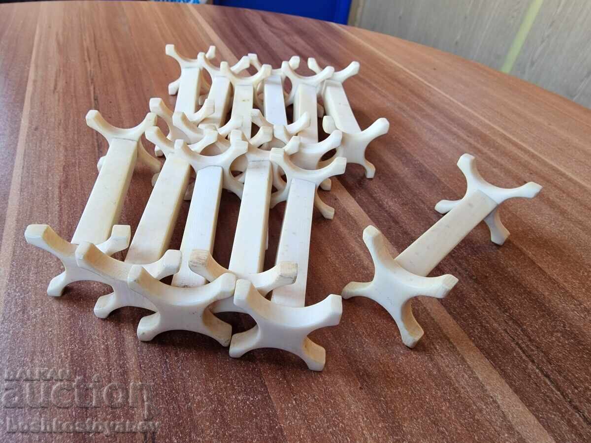 Suporturi pentru bețișoare de mâncare din fildeș