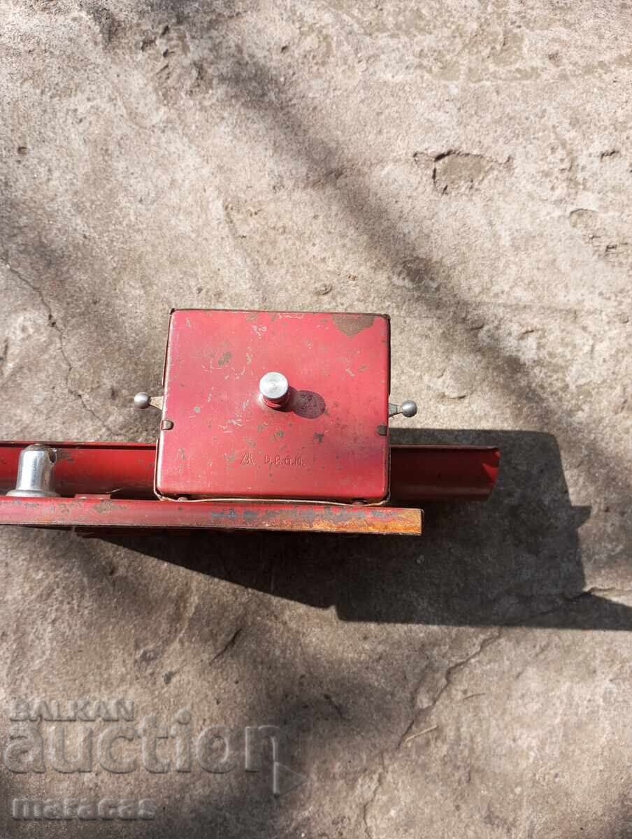 Auction Old metal date stamp Auction Old metal date stamp