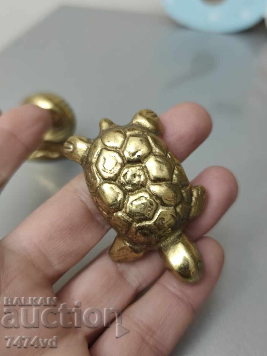 2 Figurine mici masive din bronz, țestoasă și melc - 5