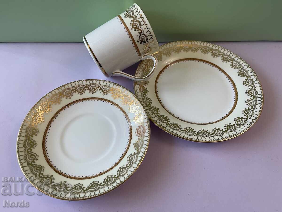 Delivery of Elizabethan English Triple Set Delivery of Elizabethan English Triple Set