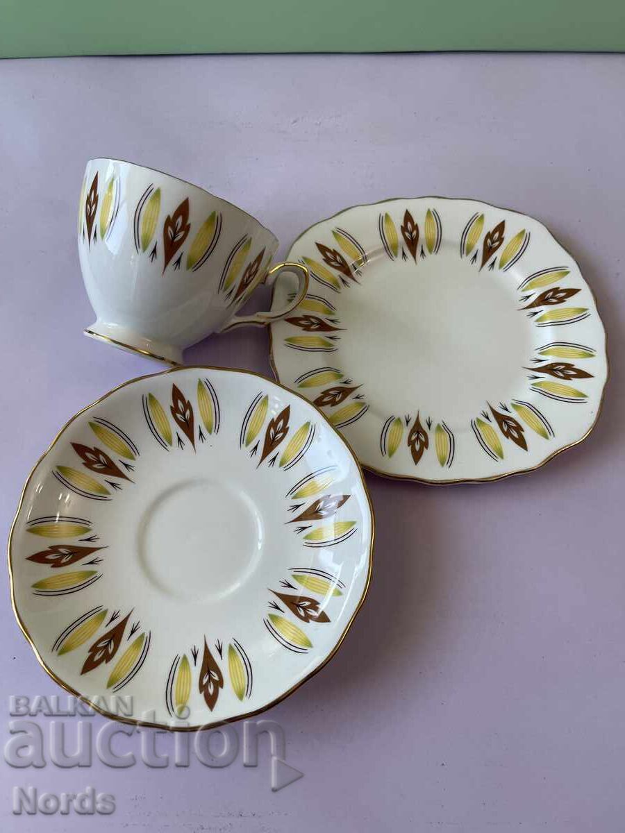 Livrarea Set de ceai Colclough englezesc, triplu