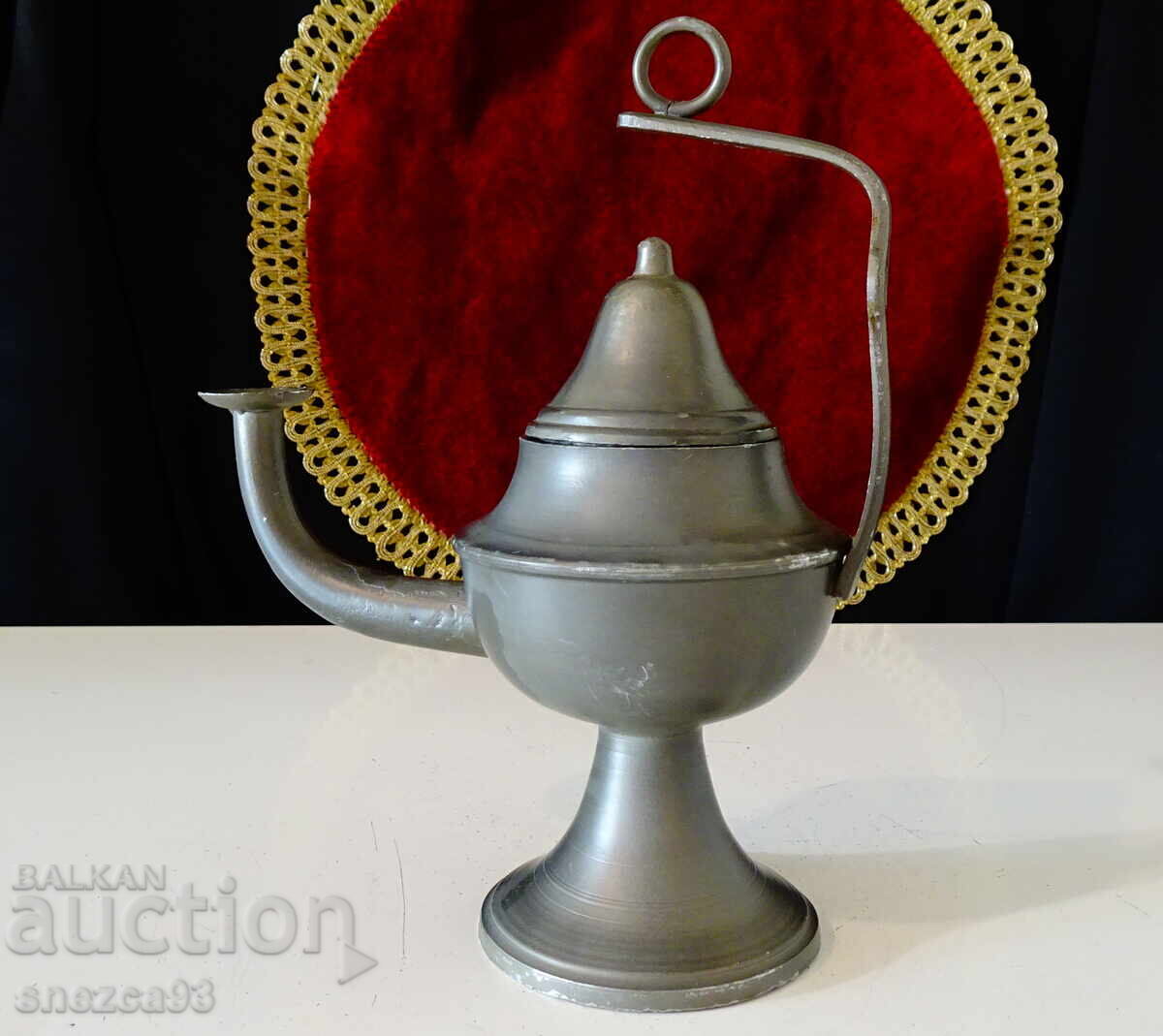 Παράδοση Καλαίσθητη ελαιόλαμπα, η λάμπα του Αλαντίν Παράδοση Καλαίσθητη ελαιόλαμπα, η λάμπα του Αλαντίν