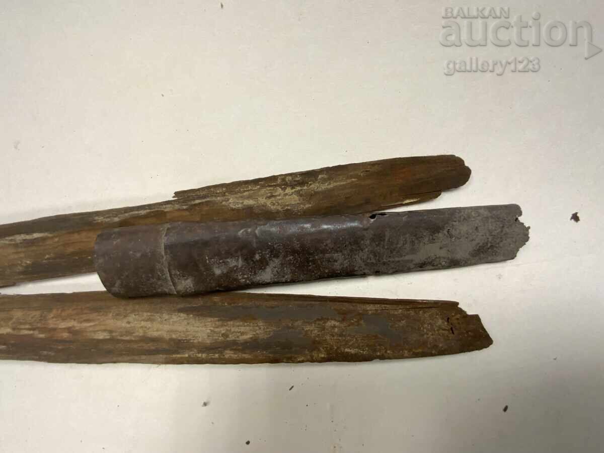 Доставка на Стара кания за ятаган - бук Доставка на Стара кания за ятаган - бук