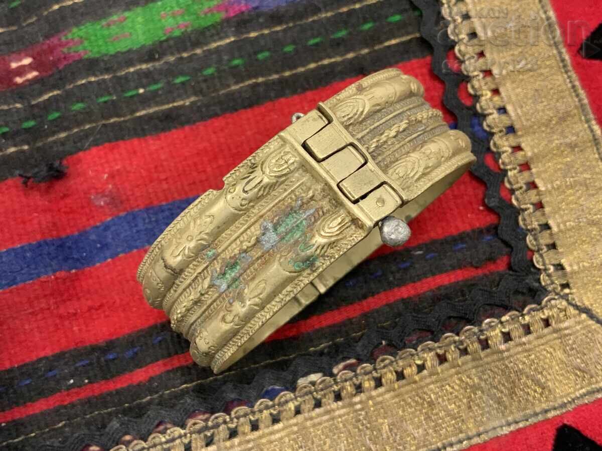 Brățara Revival a lovit argintiu