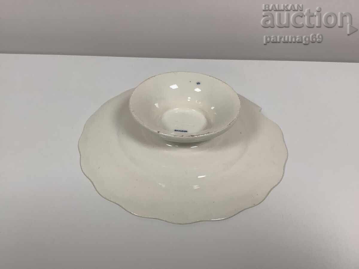 Auction  Porcelain fruit bowl - from the royal service of Tsar Ferdinand I