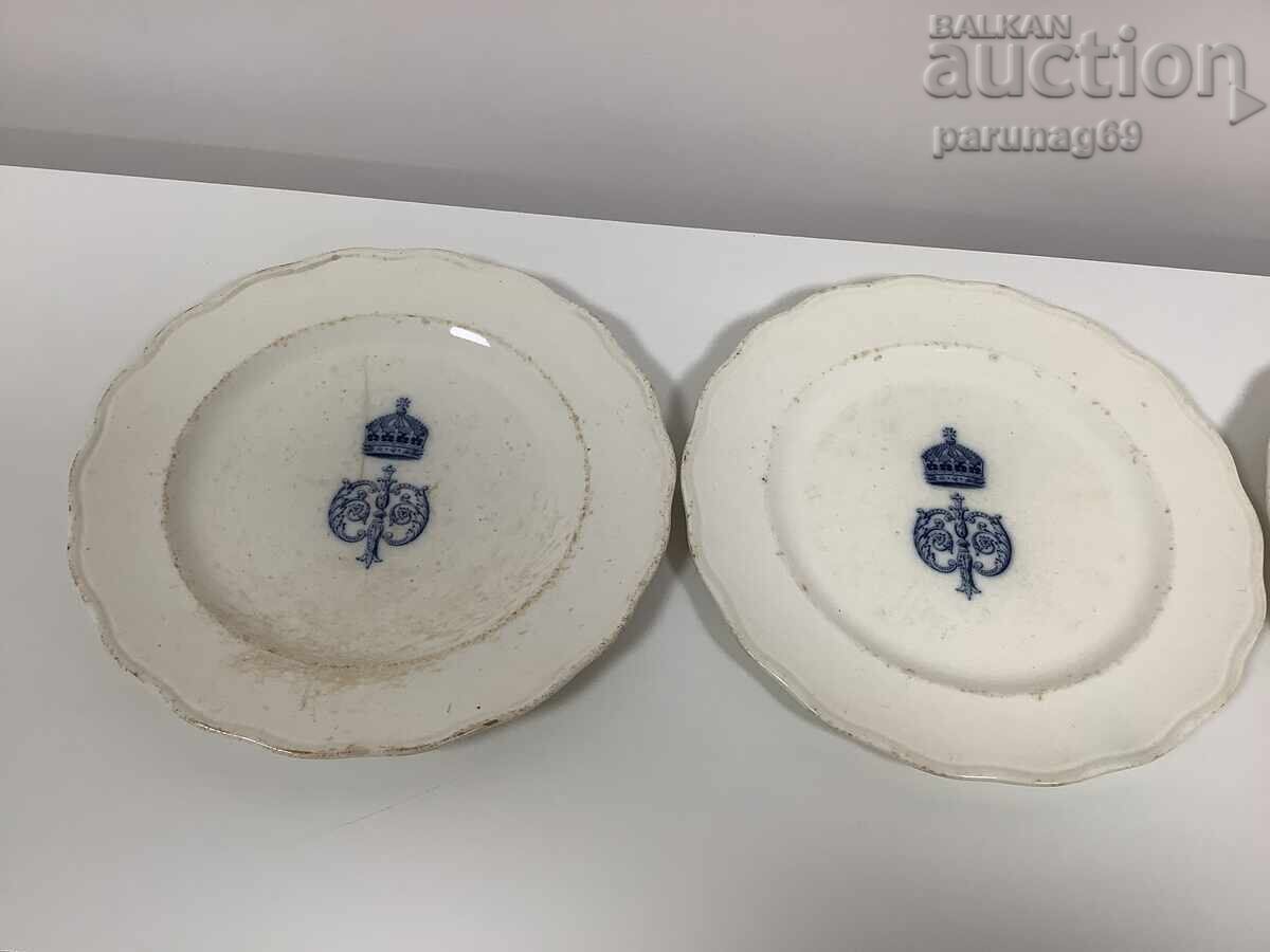 Auction  Porcelain plates from the royal service of Tsar Ferdinand I, 3 pieces