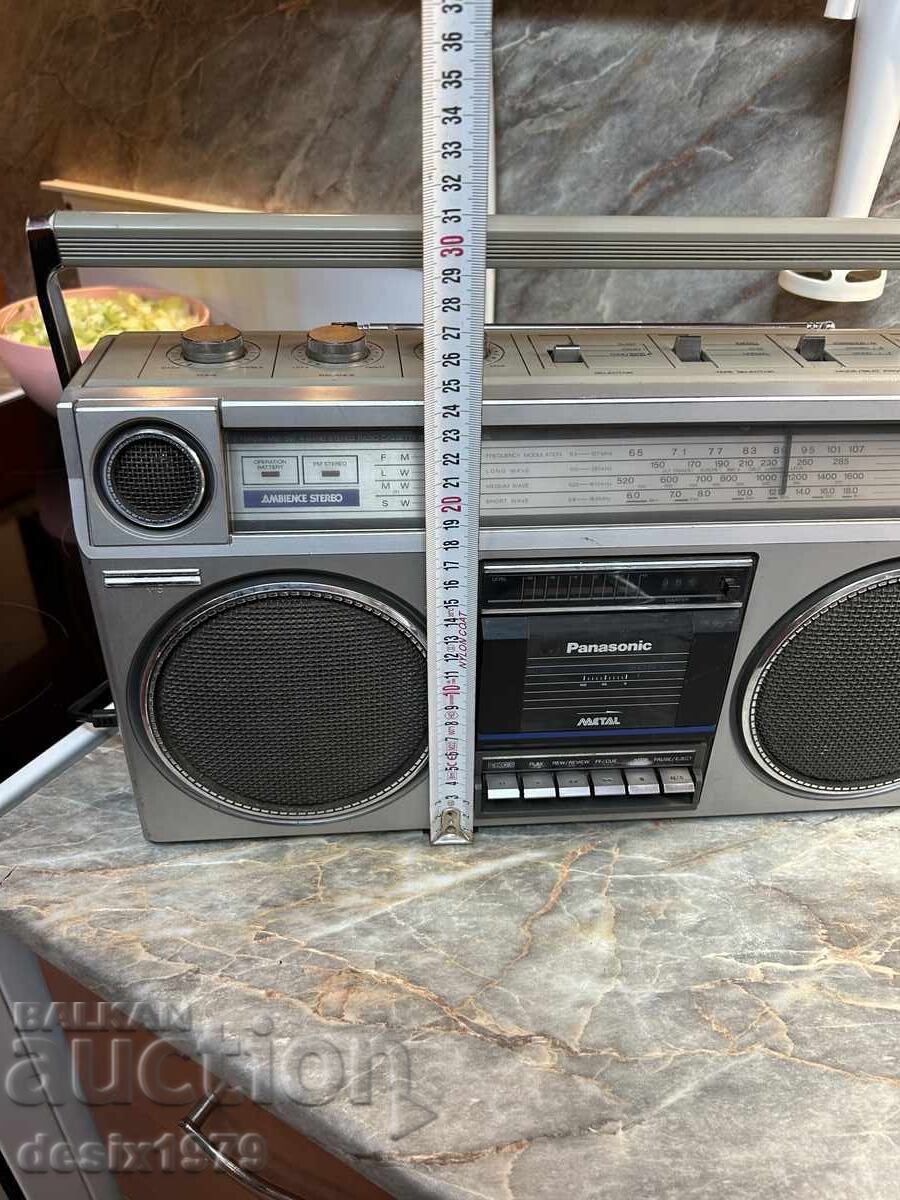 Παράδοση Ραδιοκασετόφωνο Panasonic σε συλλεκτική κατάσταση