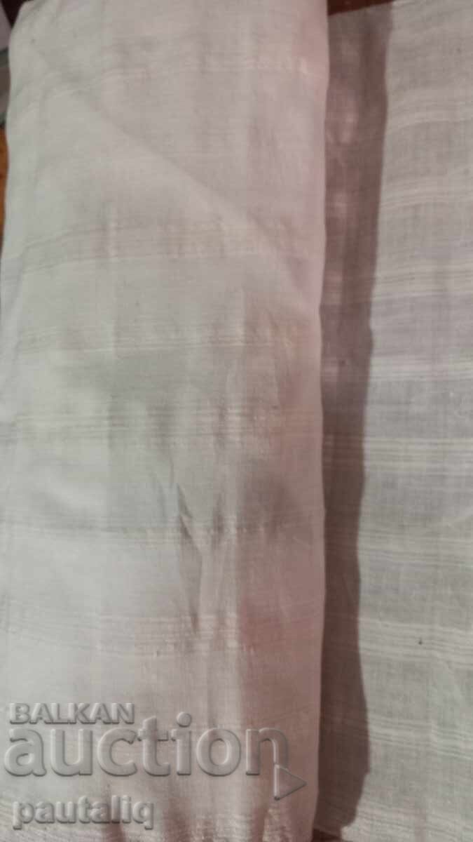 Material autentic canar 18,4 metri cu preț € 100.00 | 195.58 BGN