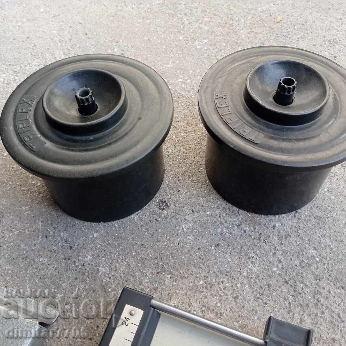 Licitație 2 bucăți doză pentru developare film foto Licitație 2 bucăți doză pentru developare film foto