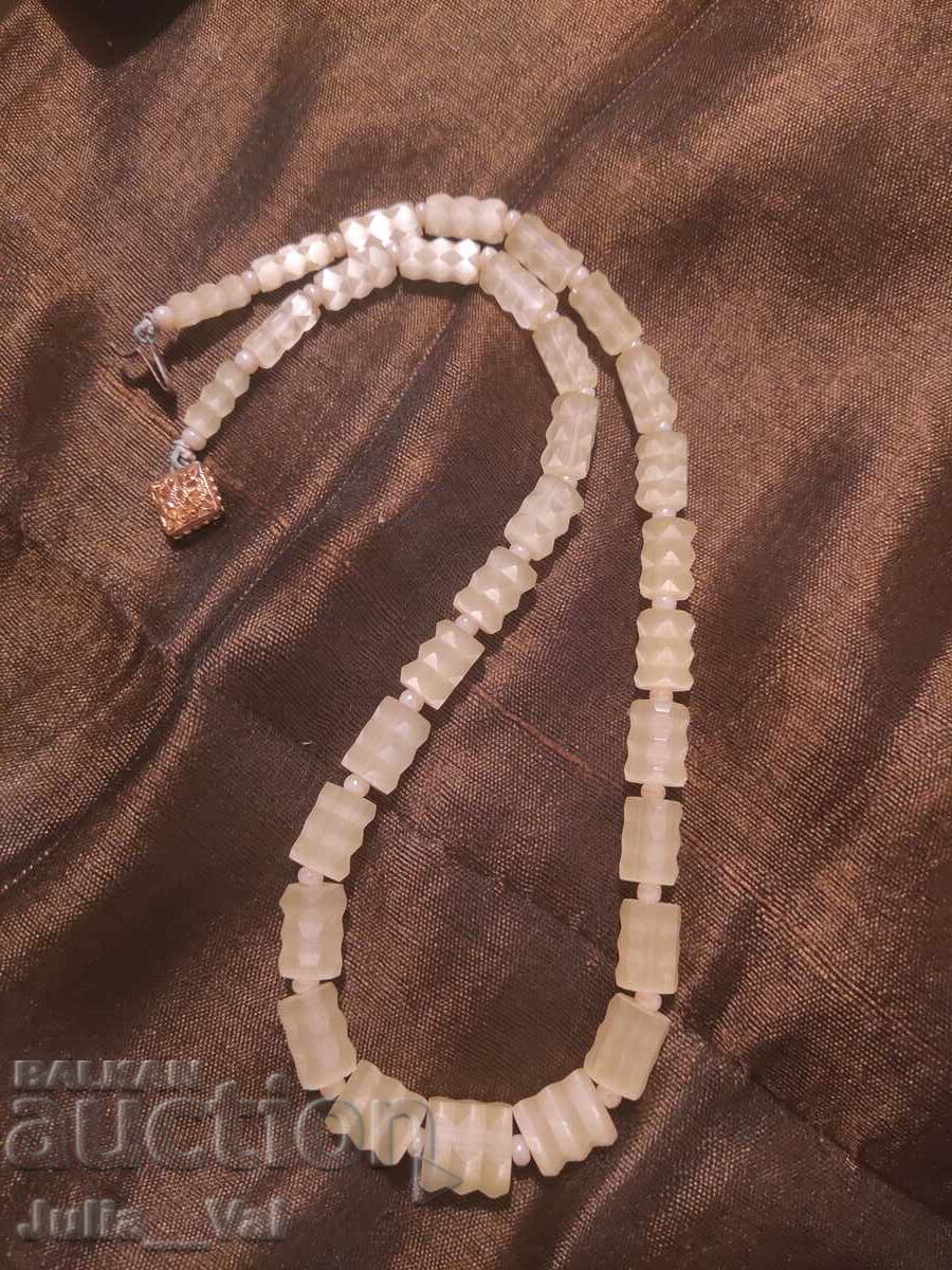 Колие от естествен материал БЗЦ 0,01 цент