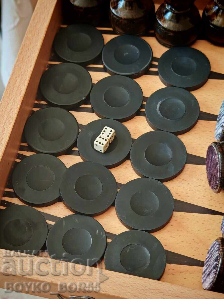 Аукцион Голяма Нова Качествена Шах Табла с Кокалени Зарчета