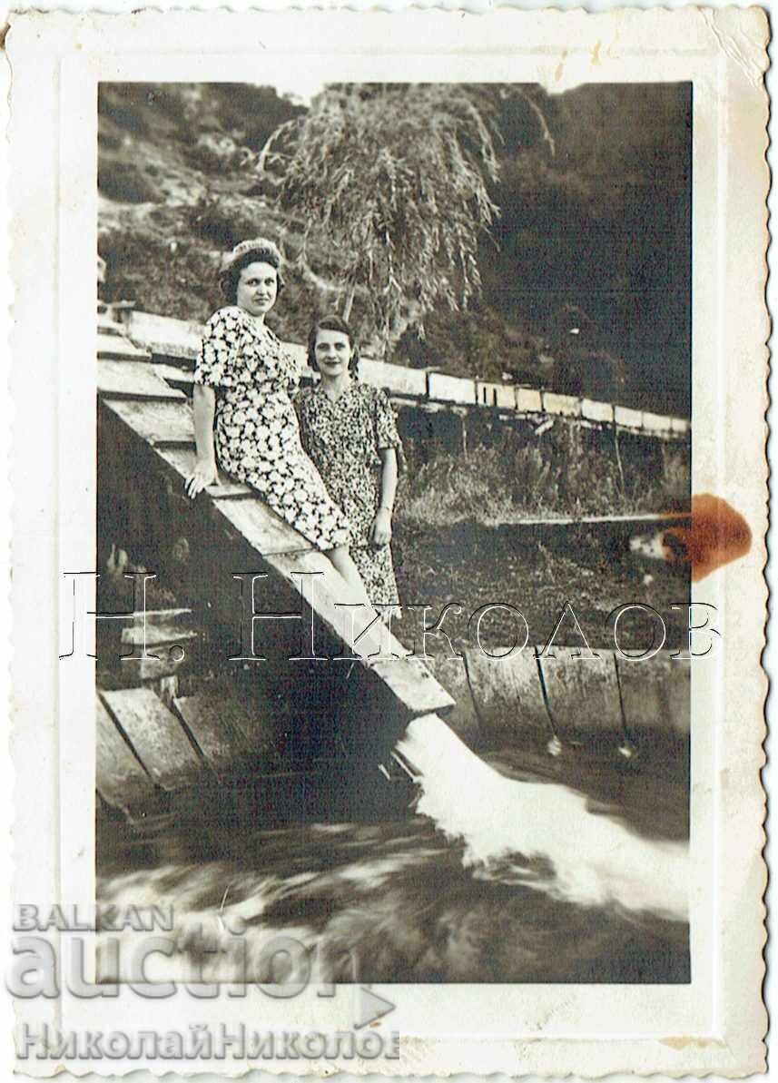 FOTOGRAFIE VECHE LĂCUINȚA VELINGRAD KLEPTUZA FOTO „SPASOV” J329 FOTOGRAFIE VECHE LĂCUINȚA VELINGRAD KLEPTUZA FOTO „SPASOV” J329