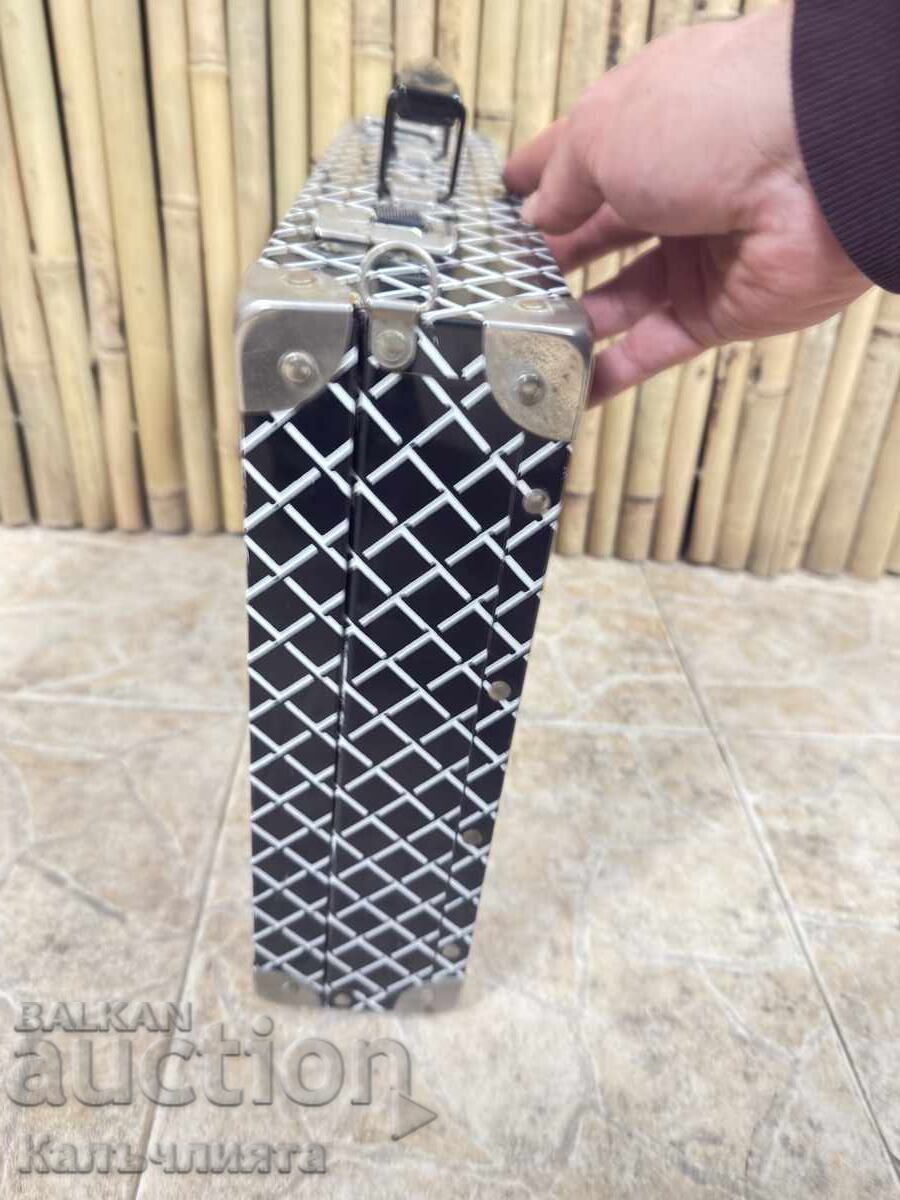 Licitație Valiză pentru machiaj din anii '60