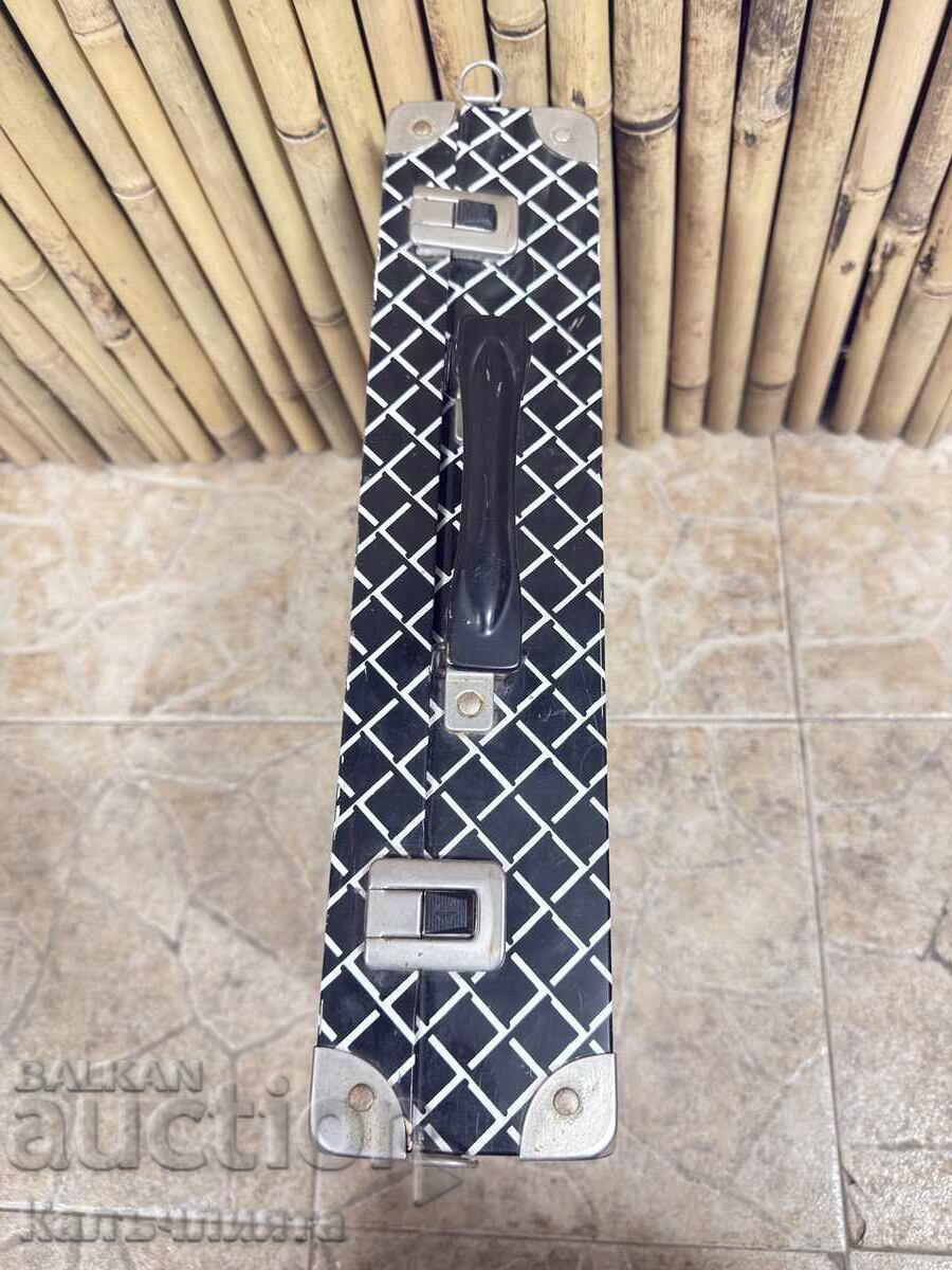 Livrarea Valiză pentru machiaj din anii '60