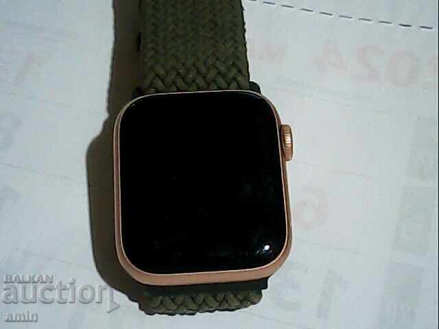 4αsovnik Apple Series 6 δουλεύει, δεν έχει φορτιστή με τιμή € 80.00 | 156.47 BGN