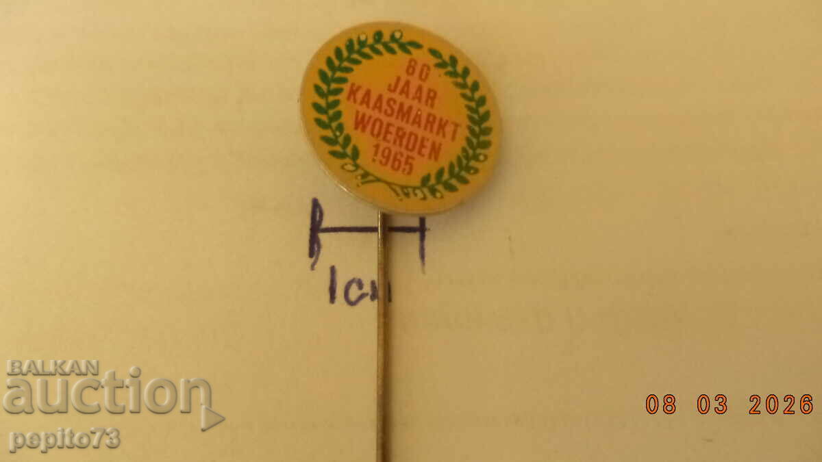 Auction  Advertising badge "60 Years Cheese Market 1965"