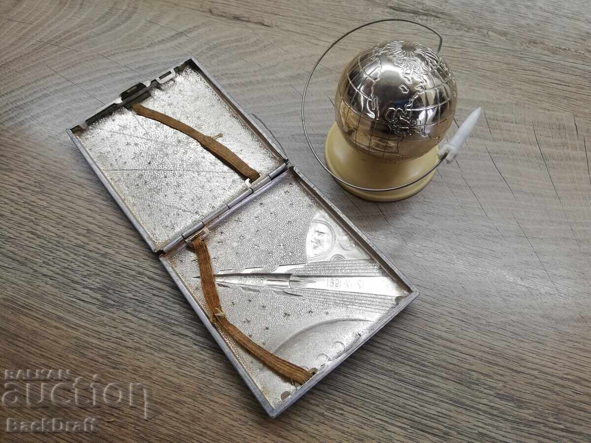 Livrarea SUVENIR SOVIETIC URSS COSMOS, GLOB, RACHETĂ, TABACHERĂ, GAGARIN