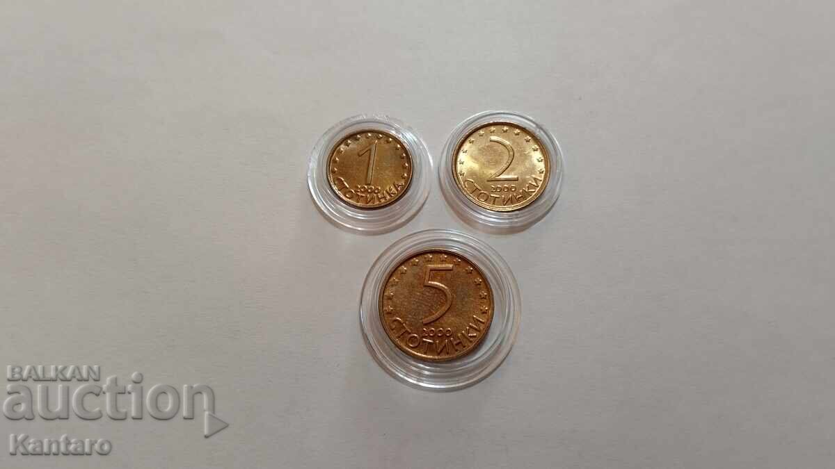 Licitație Monedă - BULGARIA - Lot - 1 ; 2 ; 5 stotinke - 2000 g Licitație Monedă - BULGARIA - Lot - 1 ; 2 ; 5 stotinke - 2000 g